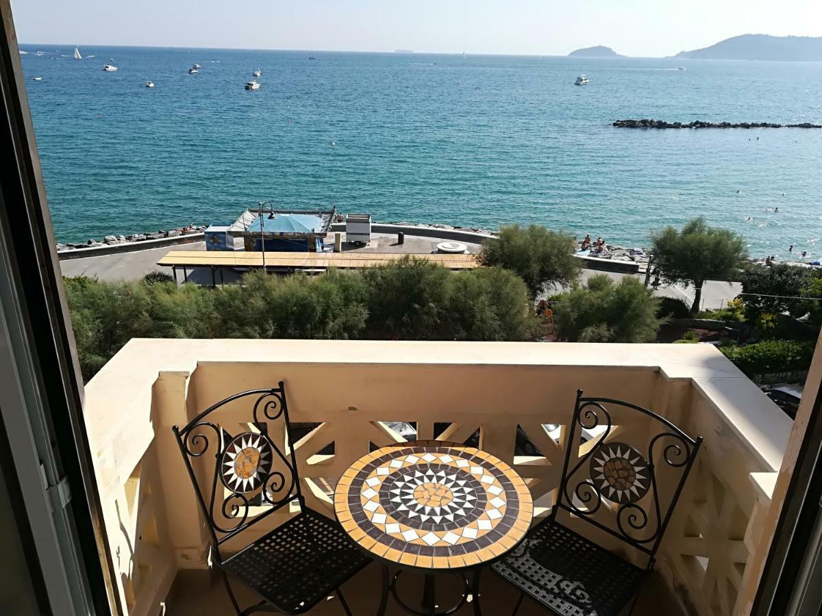 Il Faro Dei Poeti Appartement Lerici Buitenkant foto