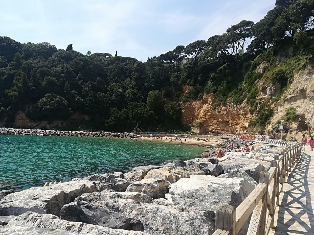 Il Faro Dei Poeti Appartement Lerici Buitenkant foto