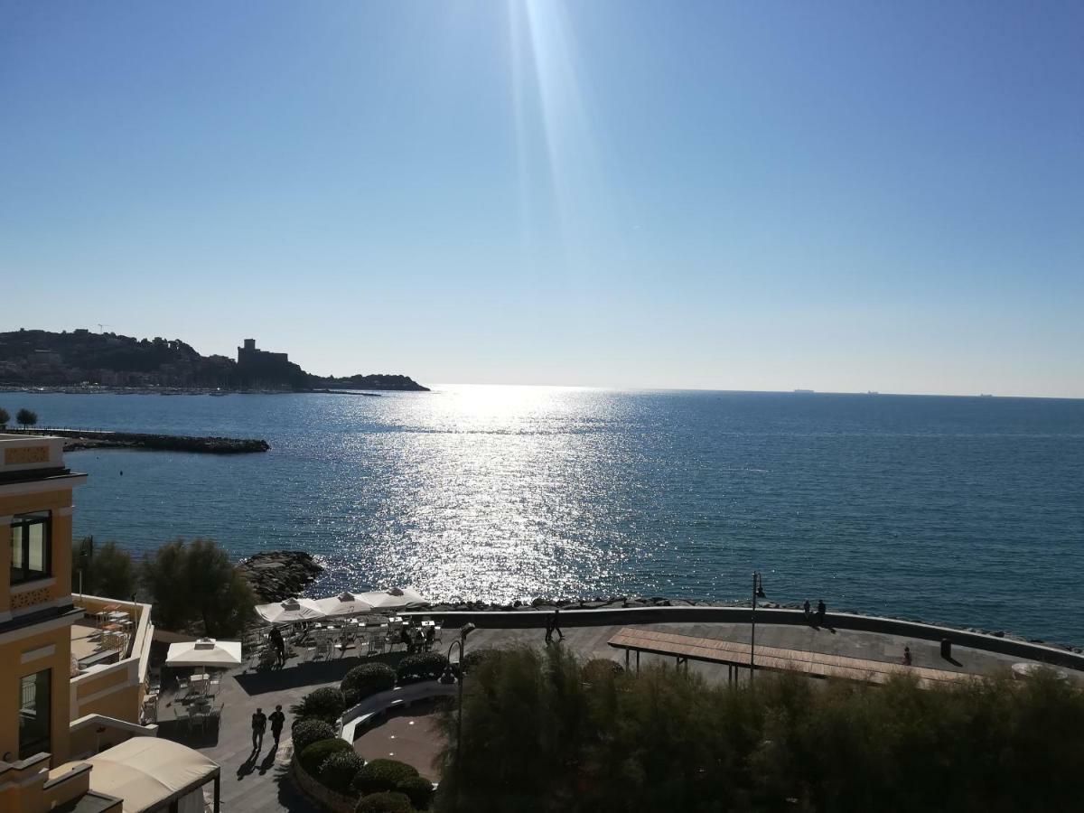 Il Faro Dei Poeti Appartement Lerici Buitenkant foto